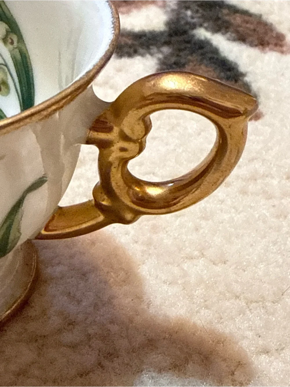 1040s Japanese iridescent lusterware pedestal teacup and saucer set